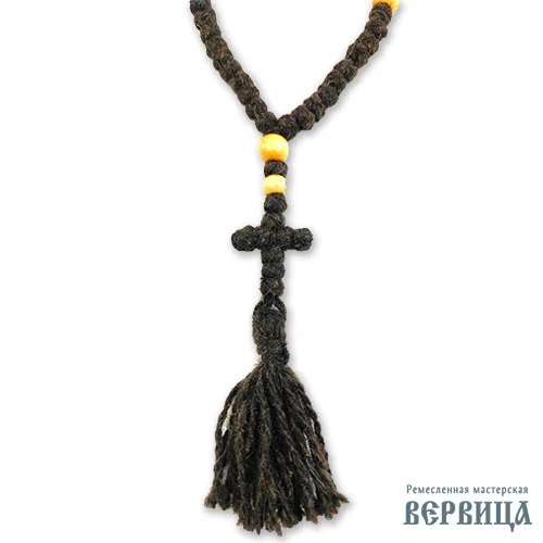 Чётки вервица Монашеские малые плетёный крест крупным планом