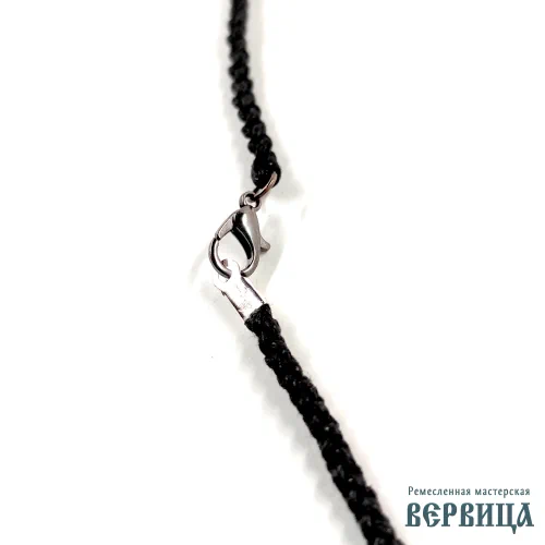 Крупное фото застёжки гайтана хлопкового чёрного